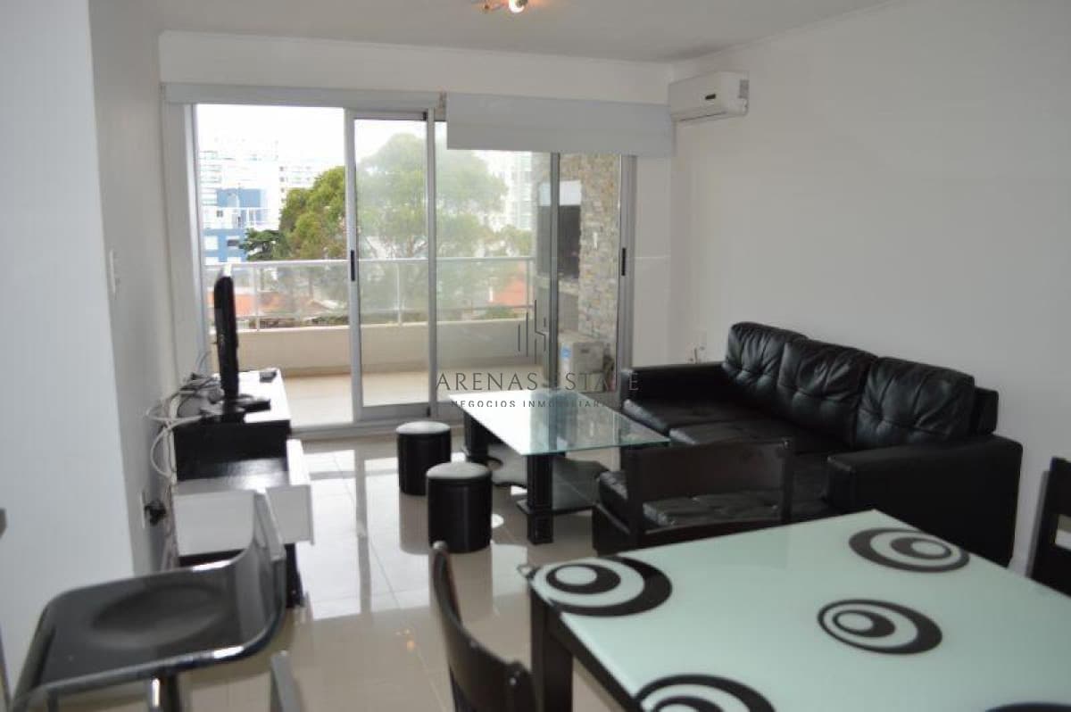 Apartamento ID.549 - Muy Buen Apartamento de 2 Dormitorios en Aidy Grill, Punta del Este