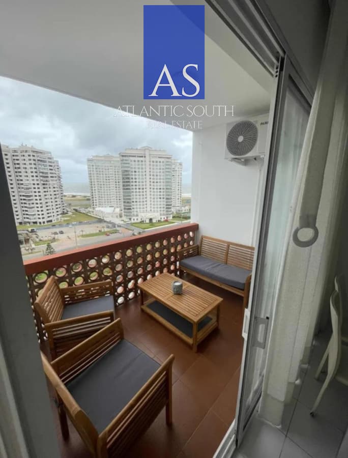 Apartamento 2 dormitorios primera linea frente al mar Playa Mansa-Brava