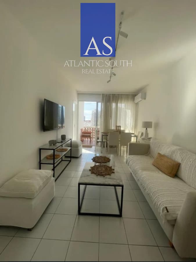 Apartamento 2 dormitorios primera linea frente al mar Playa Mansa-Brava