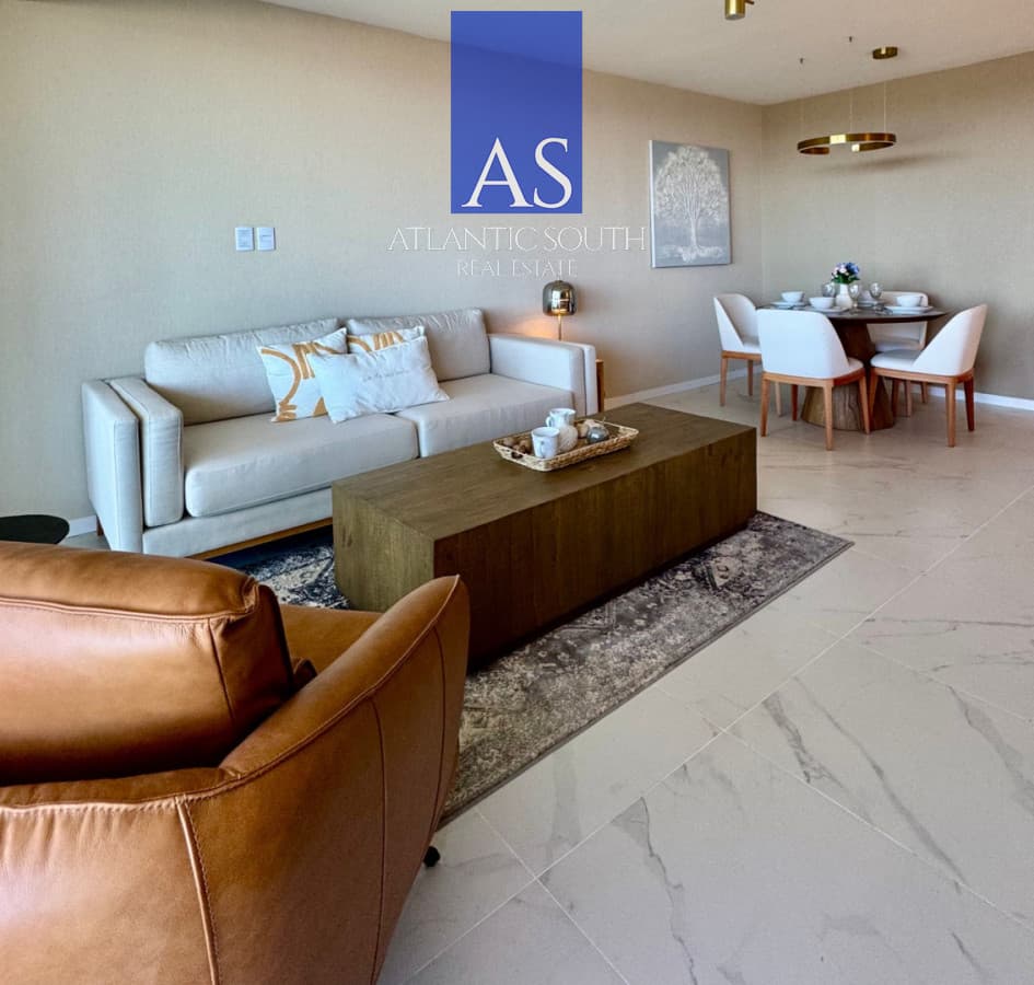 Apartamento de 2 suites con terraza y parrillero en primera línea de Playa Mansa