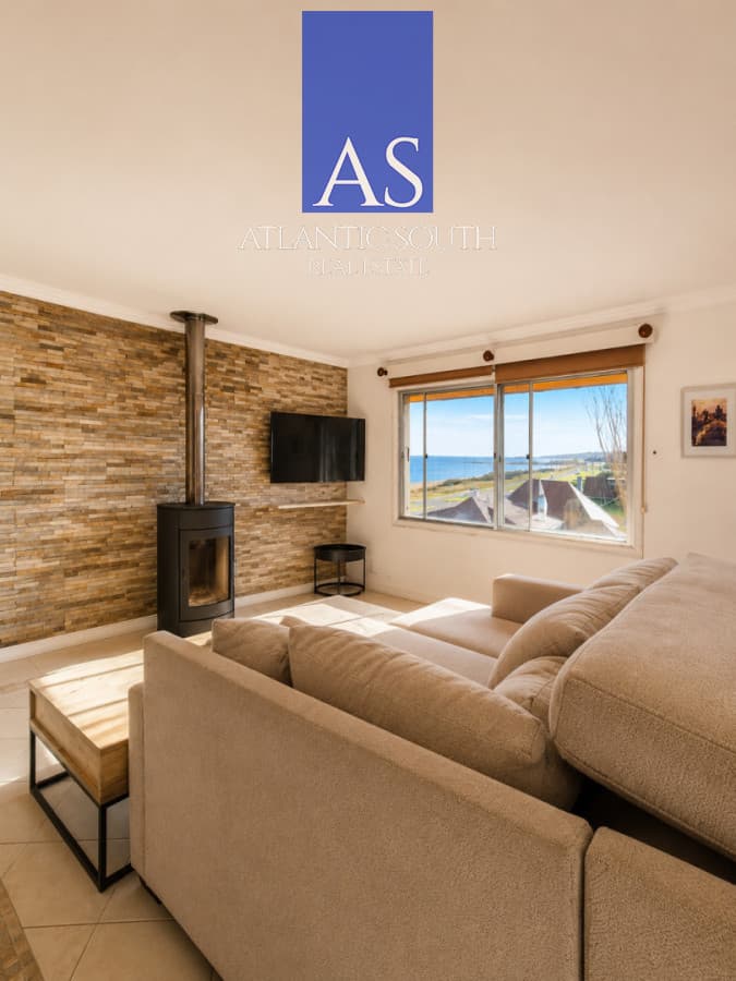 Penthouse frente al mar 3 dormitorios reciclado estufa a leña, barbacoa cerrada Pinares Punta del Este