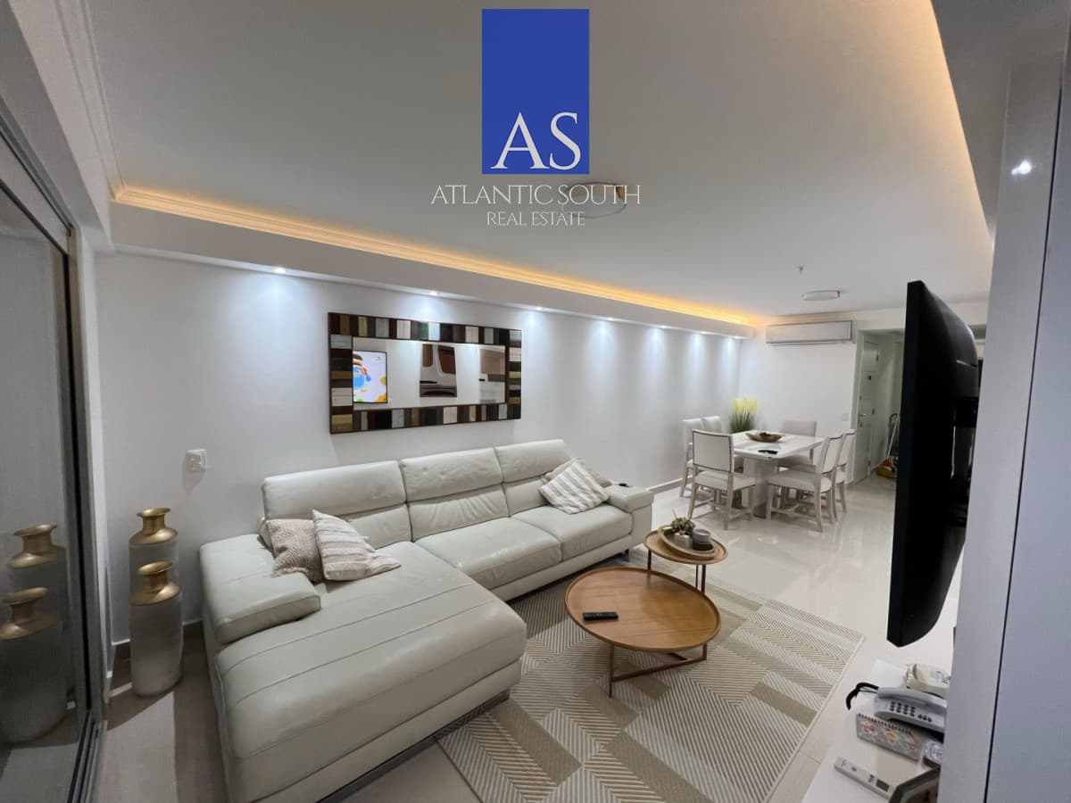 Apartamento en alquiler temporal en Punta del Este, mansa, con parrillero propio