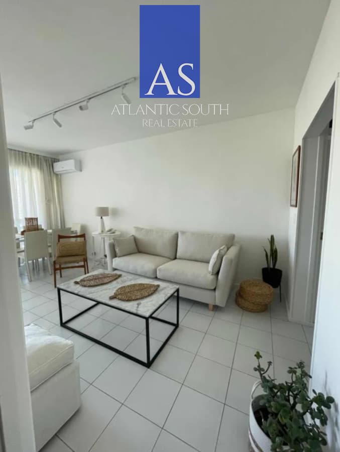 Apartamento 2 dormitorios primera linea frente al mar Playa Mansa-Brava