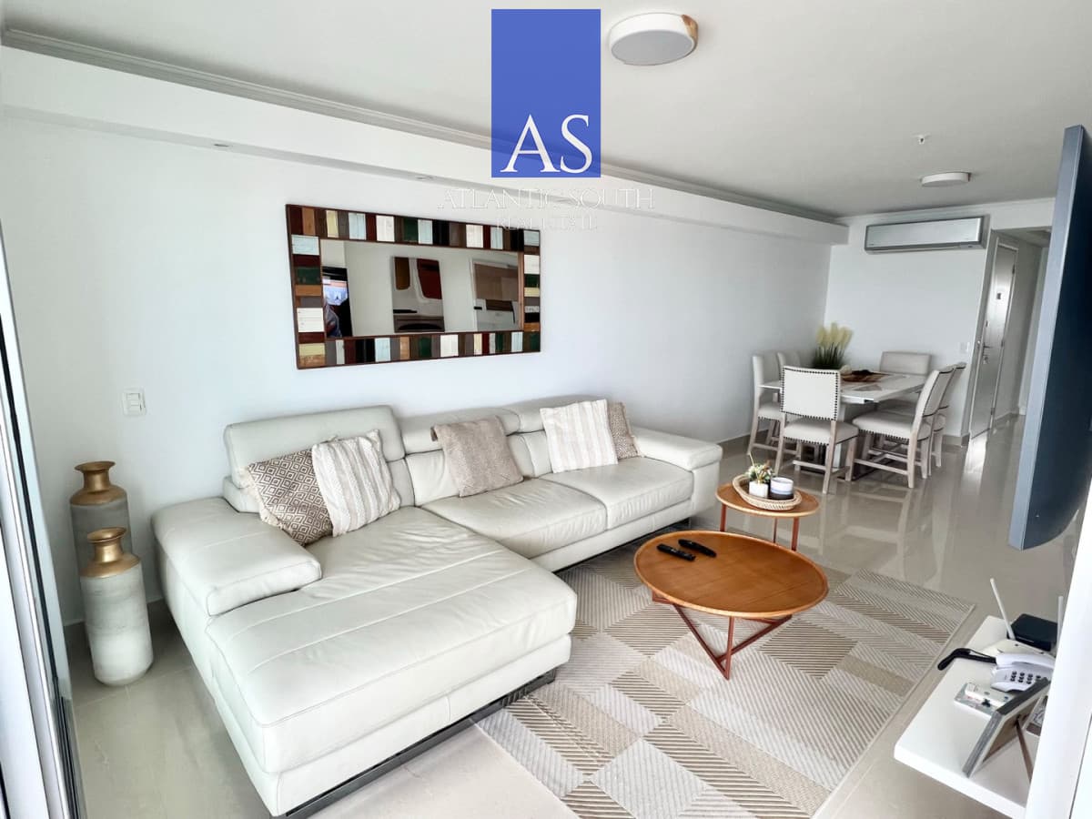 Apartamento en alquiler temporal en Punta del Este, mansa, con parrillero propio