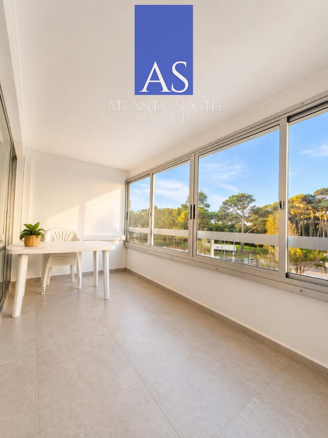 Apartamento 2 dormitorios con garaje 100% reciclado, planta cómoda al Frente con garaje