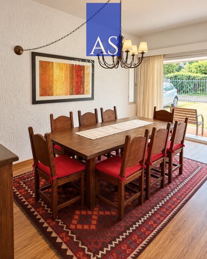CASA CON JARDÍN A 600 METROS DEL MAR
