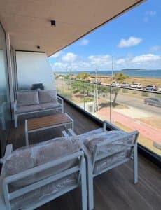 Apartamento en primera línea con vista y piscina propia   -
