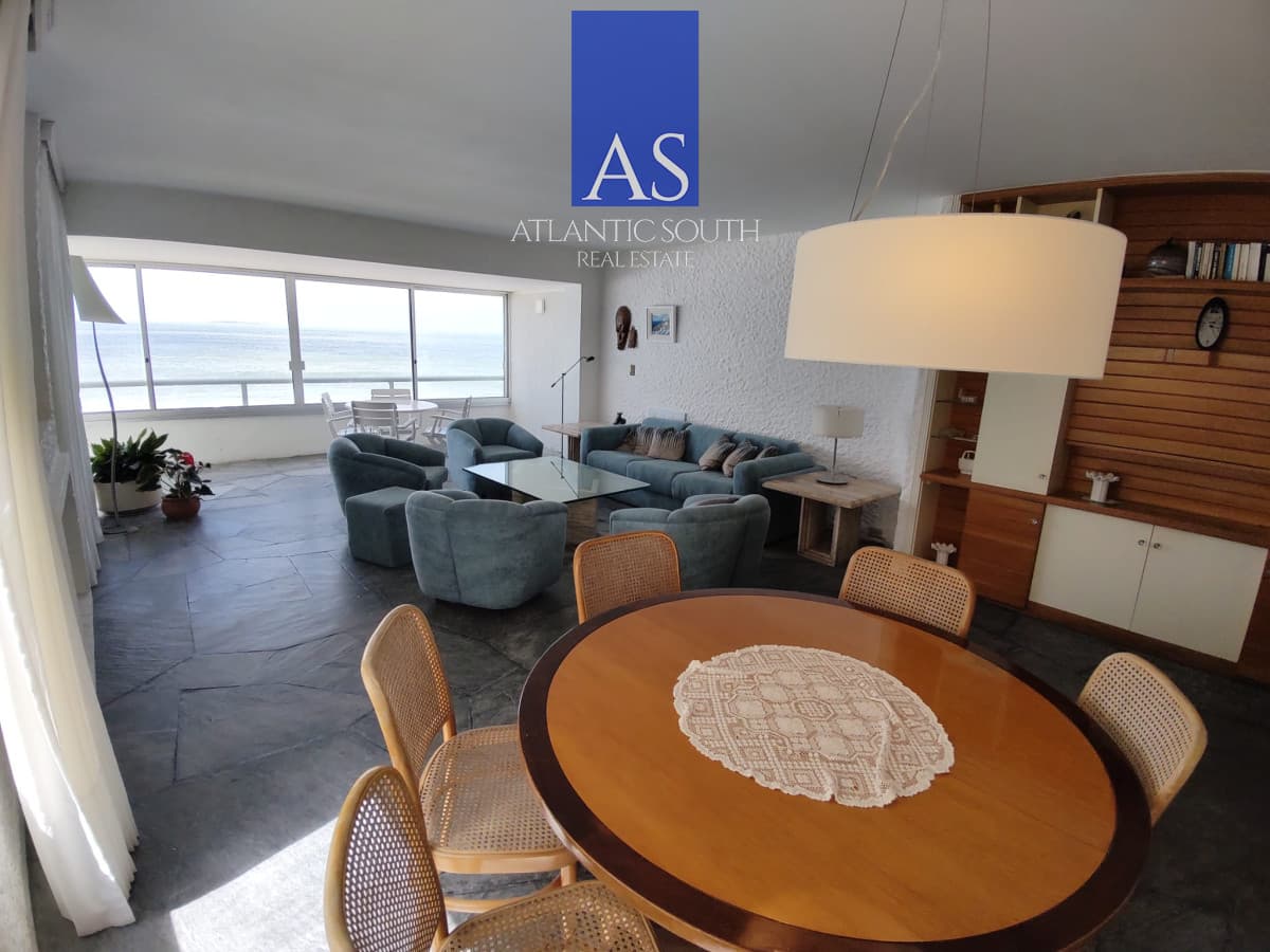 Apartamento 3 dormitorios vista directa al mar en Península primera linea Punta del Este