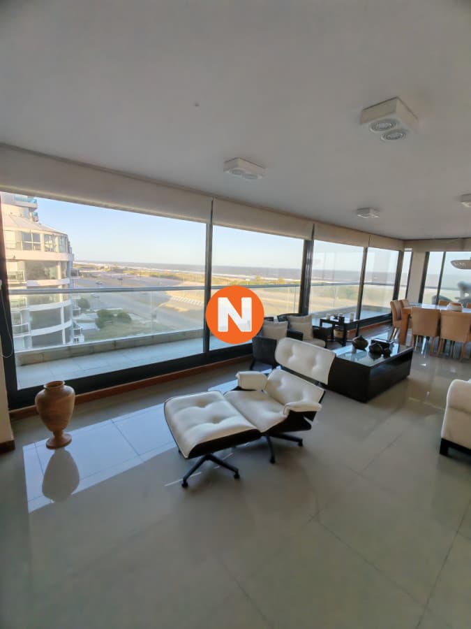 Exclusivo apartamento en venta Playa Brava