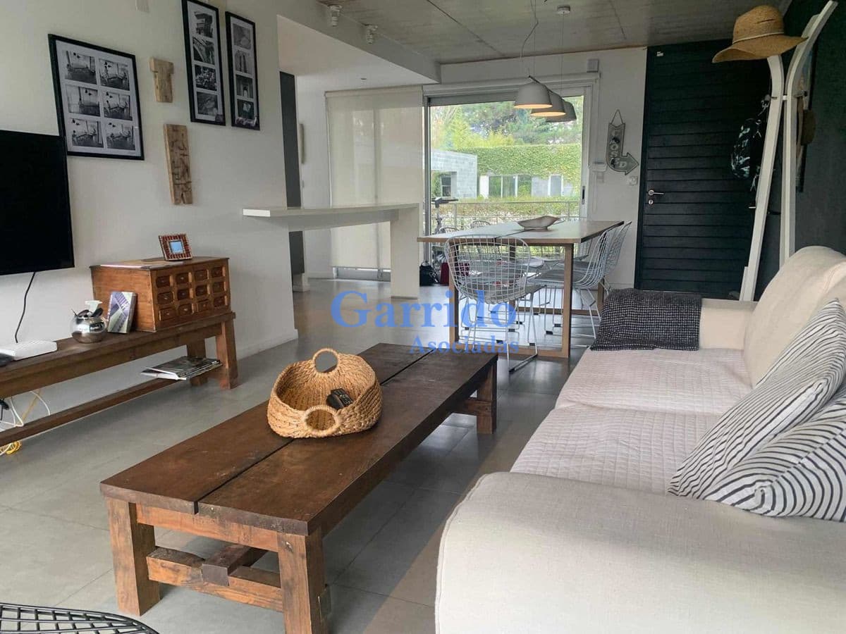 Alquilo Anual Apto 2 Dorm, 2 Baños, Muy Linda Zona  Ref 1356