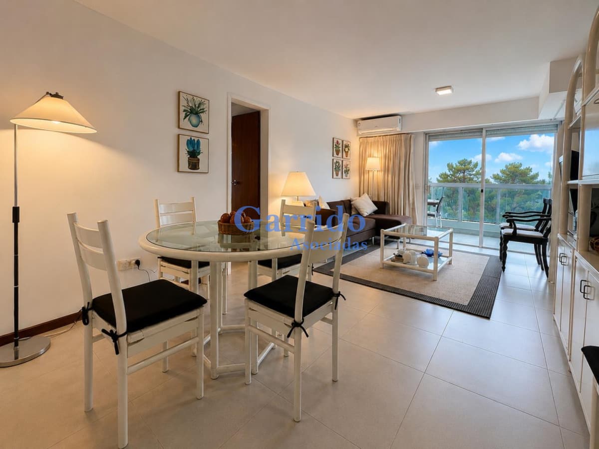 Venta 2 dormitorios Av. Roosevelt