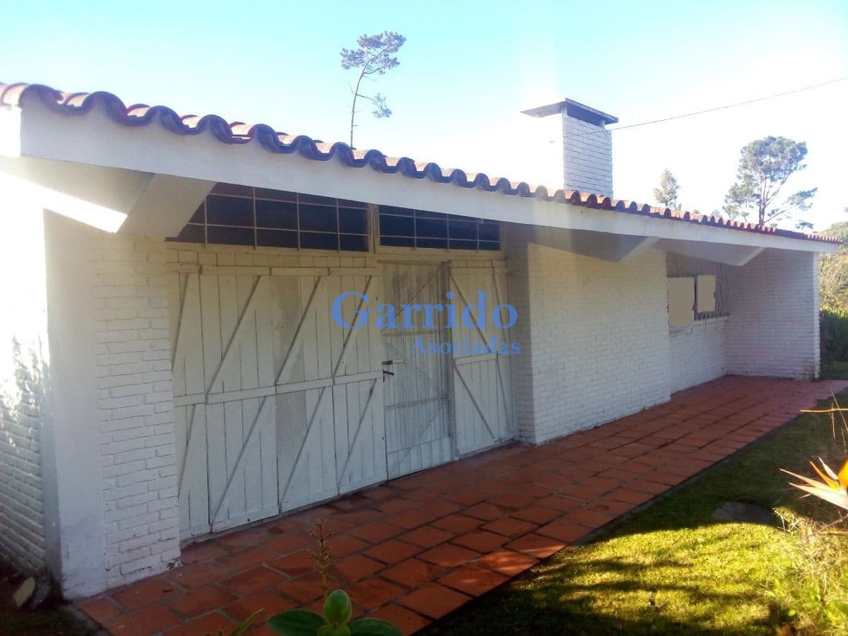 Casa En Beverly Hills De 2 Dorm, Parrillero Y Garaje Ref 586