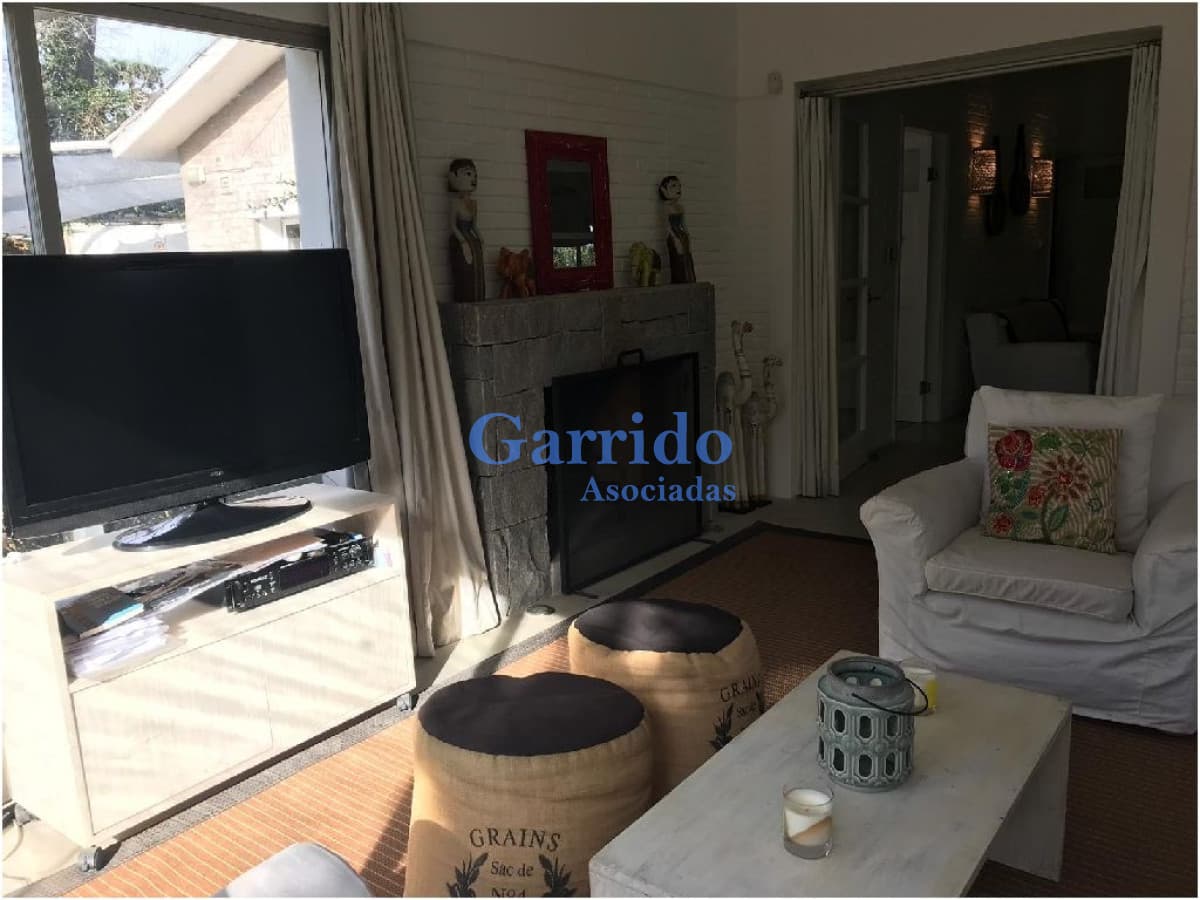 Casa en Punta del Este, Mansa