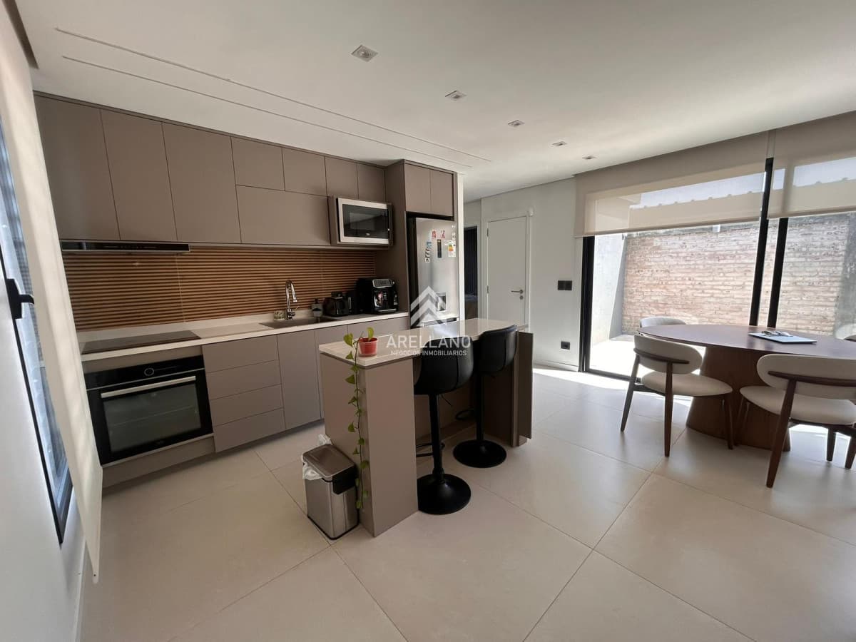 Casa ID.6458 - Venta Casa 2 Dormitorios Moderna con Parrillero a Estrenar