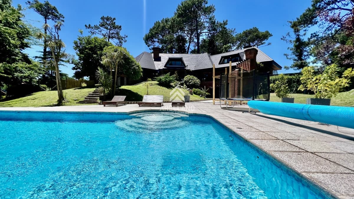 Casa ID.6966 - Casa punta del este playa mansa con piscina