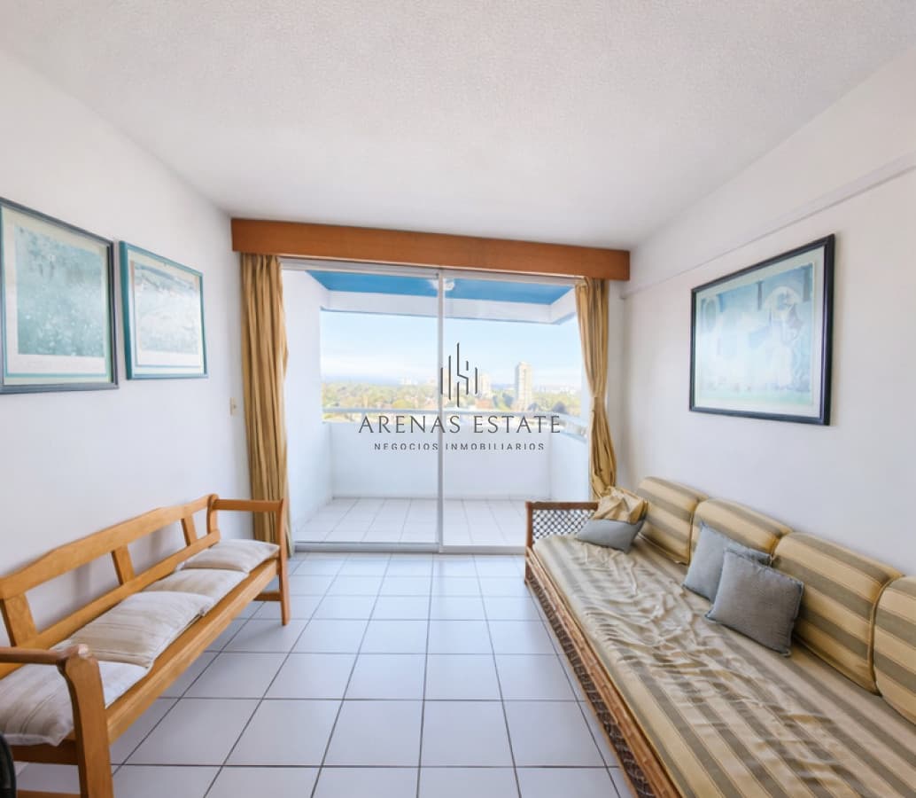 Apartamento ID.3837 - Apartamento de 3 dormitorios en venta en Punta del Este, Roosevelt
