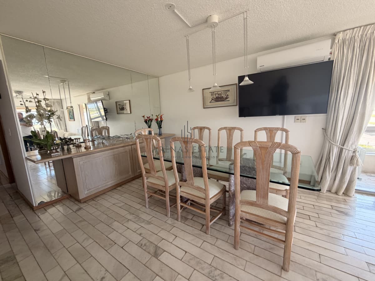 Apartamento ID.4787 - Apartamento de 3 dormitorio en venta en primera linea de Playa Brava