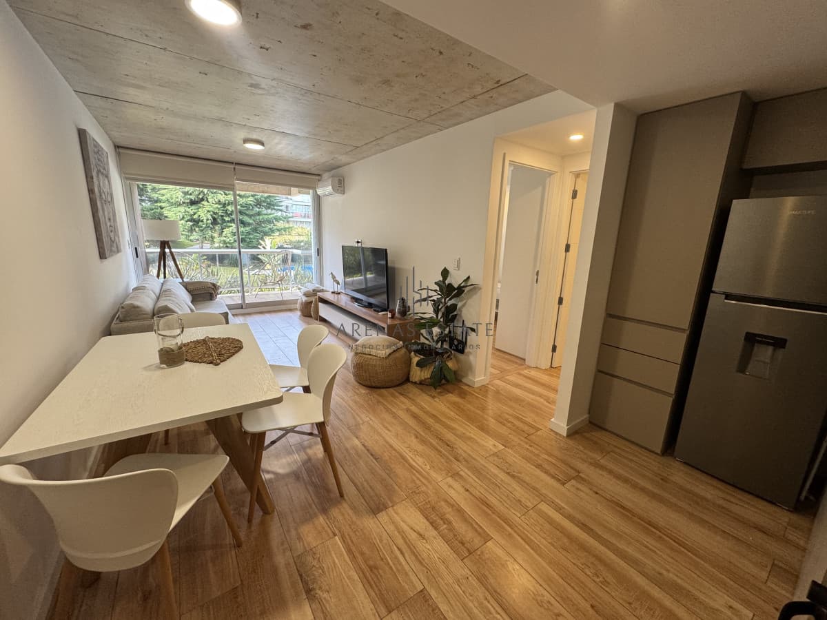 Apartamento ID.3777 - Apartamento de 1 dormitorio en venta en zona Mansa , Punta del Este