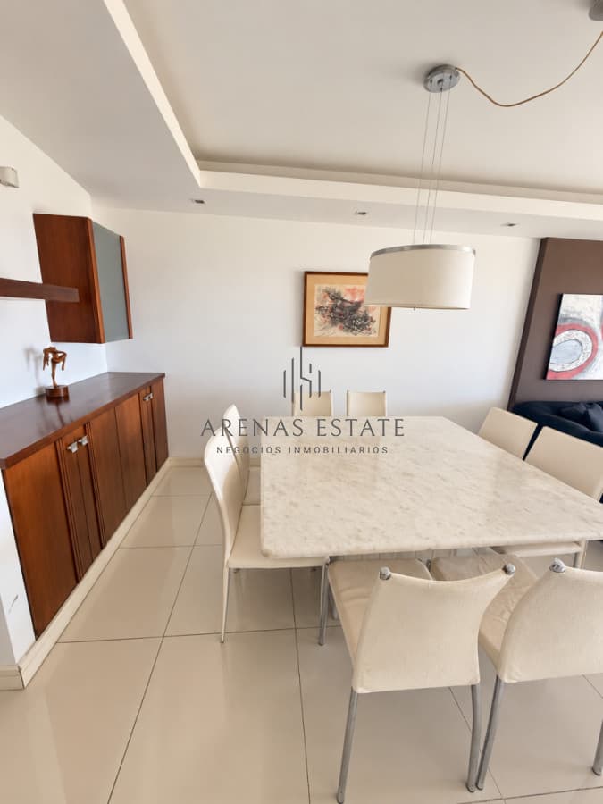 Apartamento ID.4850 - Oportunidad en venta en primera linea de la Brava 2 dormitorios más dependencia