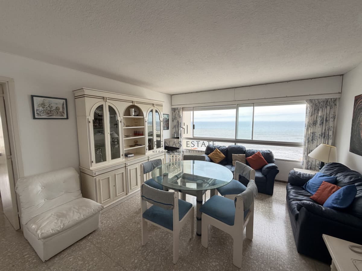 Apartamento ID.4302 - Apartamento de 3 dormitorios en venta en Punta del Esre