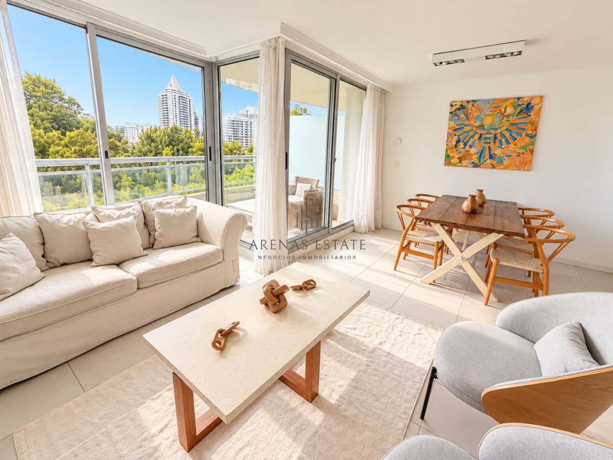 Apartamento ID.4306 - Apartamento de 2 dormitorios en venta en Punta del Este