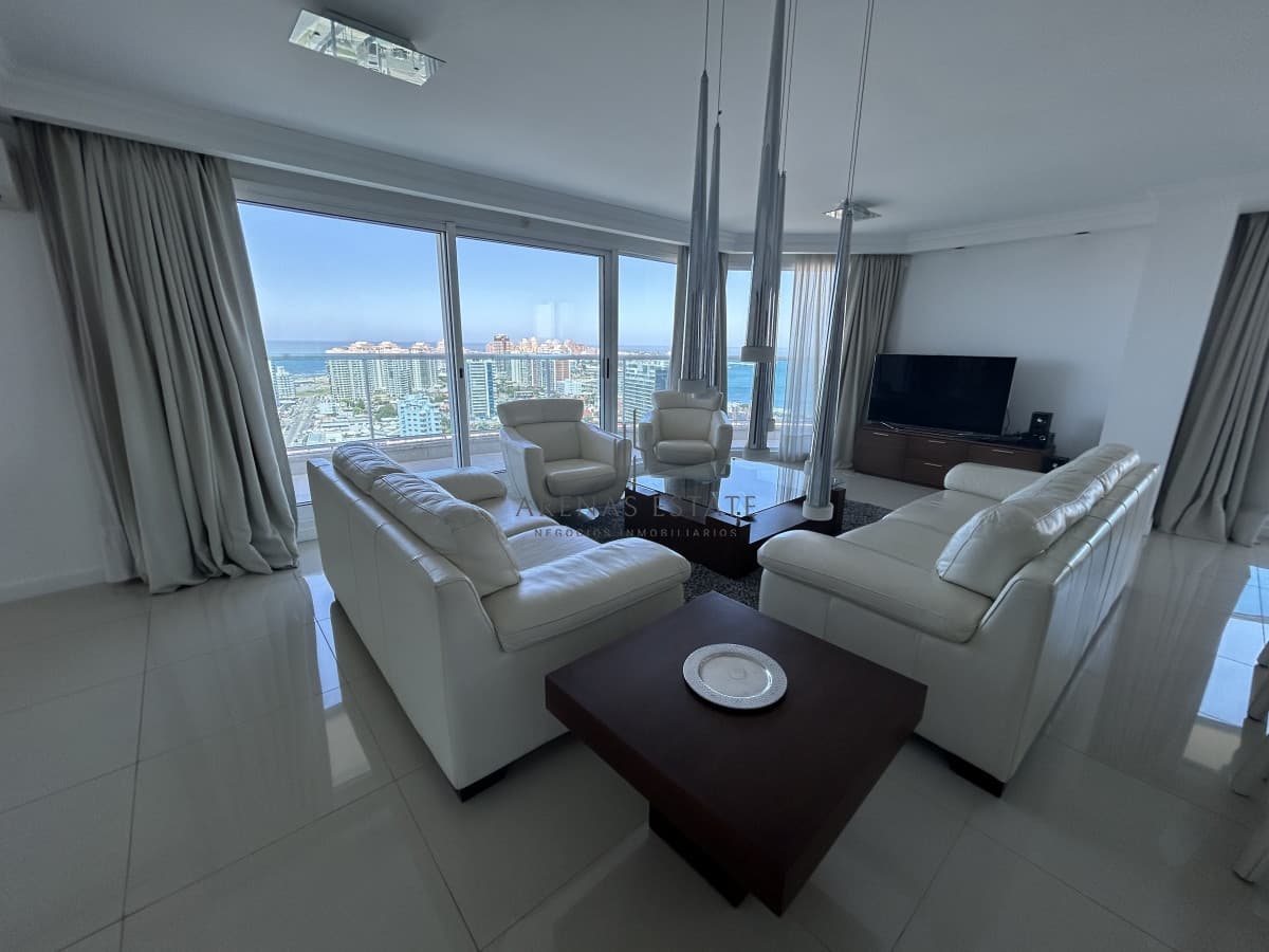 Apartamento ID.2213 - Apartamento de 3 dormitorios en venta en casino tower