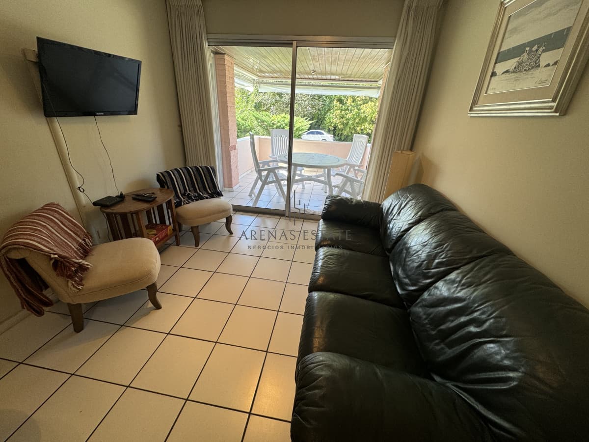 Apartamento ID.3606 - Apartamento de dos dormitorios a pasos de playa Mansa