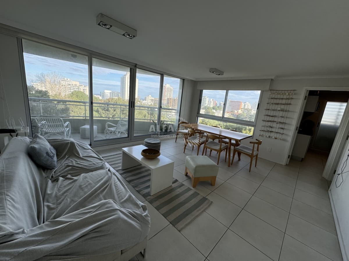 Apartamento de dos dormitorios en ventsa en Punta del Este , Ocean Drive