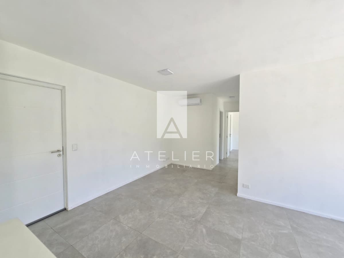 Apartamento de 2 dormitorios, playa mansa, Punta del Este