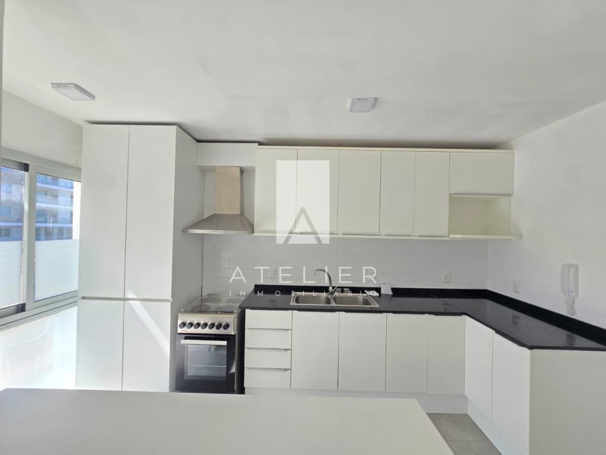 Apartamento de 2 dormitorios, playa mansa, Punta del Este