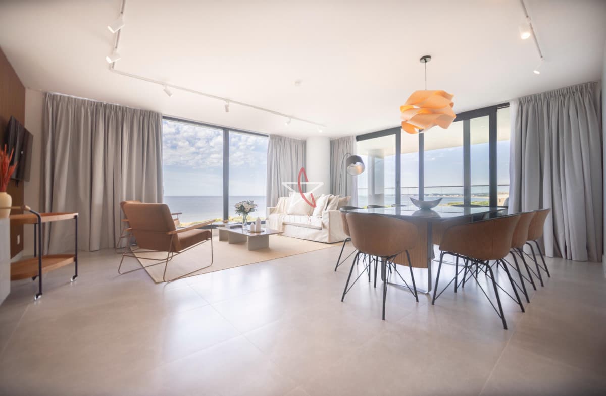 Venetian en Alquiler de verano 2026 tres suites y dependencia. Punta del Este  - Bintang Propiedades