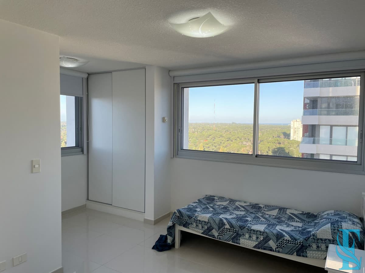 Apartamento Vista Al Mar 2 Dormitorios Piso Alto