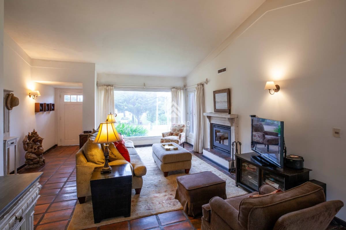 Casa ID.2888 - Alquiler casa 4 dormitorios en Playa Brava, San Rafael