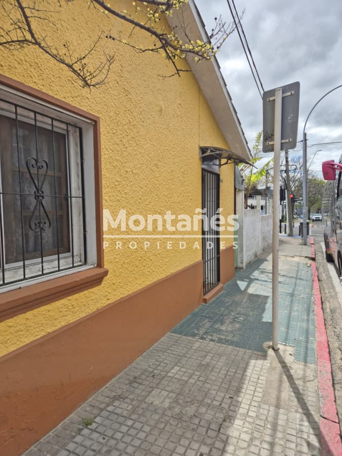 Casa ID.10646 - Venta- Casa + 2 apartamentos en pleno Centro de Maldonado