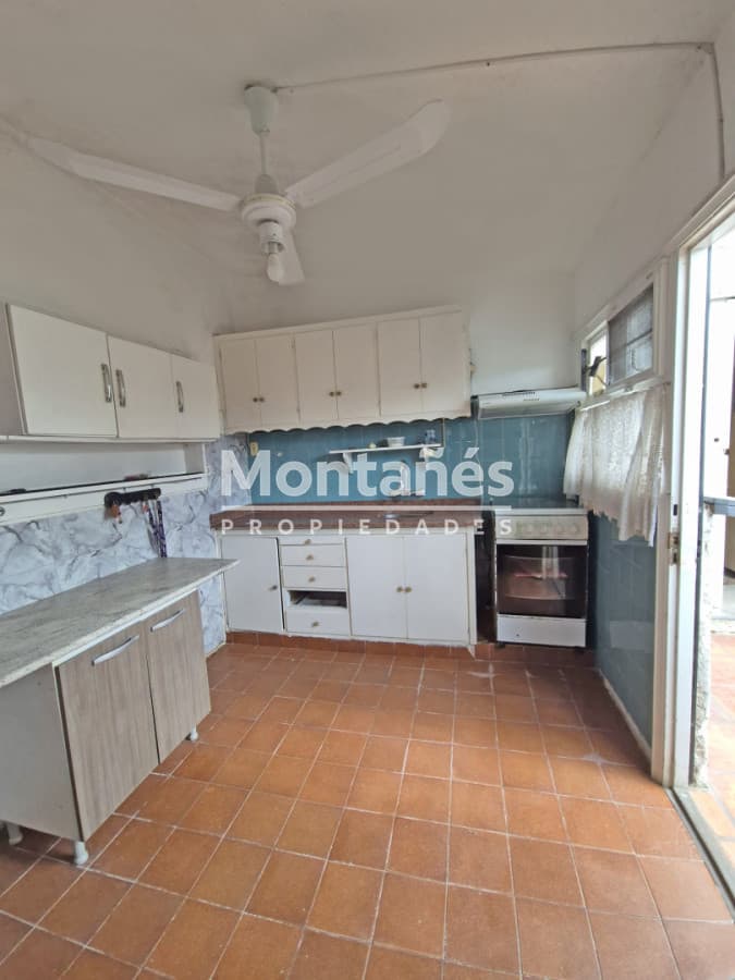 Casa ID.10646 - Venta- Casa + 2 apartamentos en pleno Centro de Maldonado