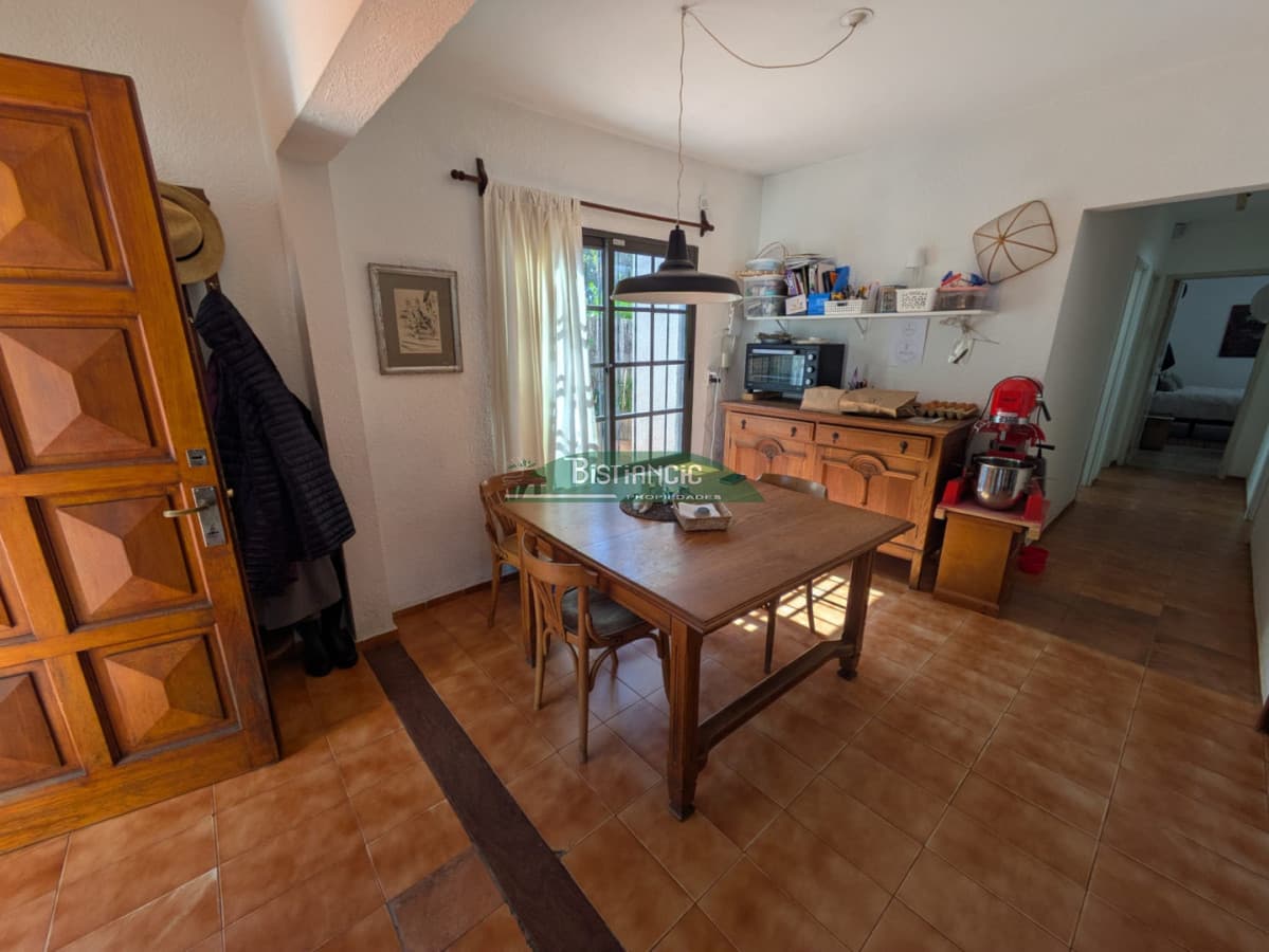 Hermosa casa en Pinares, 3 dorm, 3 baños, barbacoa, cerca del mar U$S 270.000