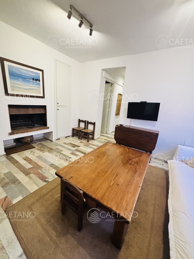 Venta apartamento 2 dormitorios. Península Punta del Este