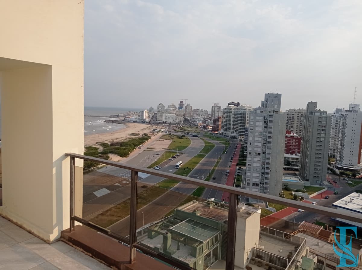 PentHouse 4 Dormitorios Playa Brava Punta del Este