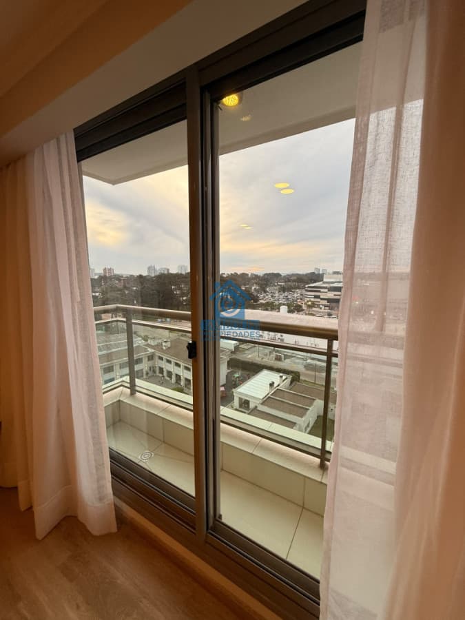 Hermoso 1 Dormitorio Alquiler Anual   -