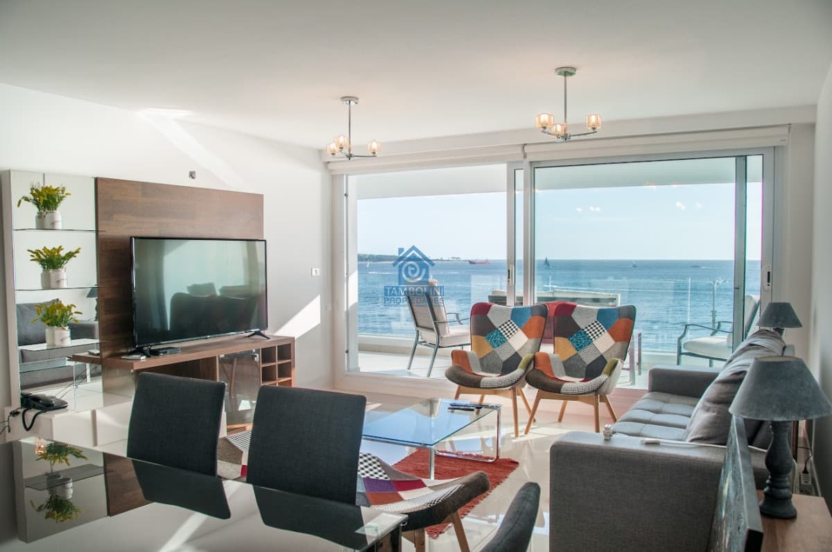 Apartamento ID.715 - Alquiler y Venta Hermoso Pent House Frente al Mar Mansa