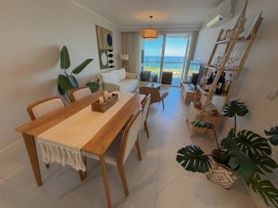 Apartamento en alquiler temporario Playa Mansa 2 dormitorios  -