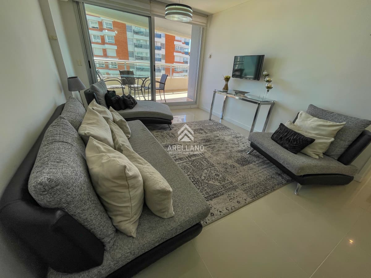 Apartamento ID.5052 - Exclusivo apartamento en alquiler de verano en Forest Tower II