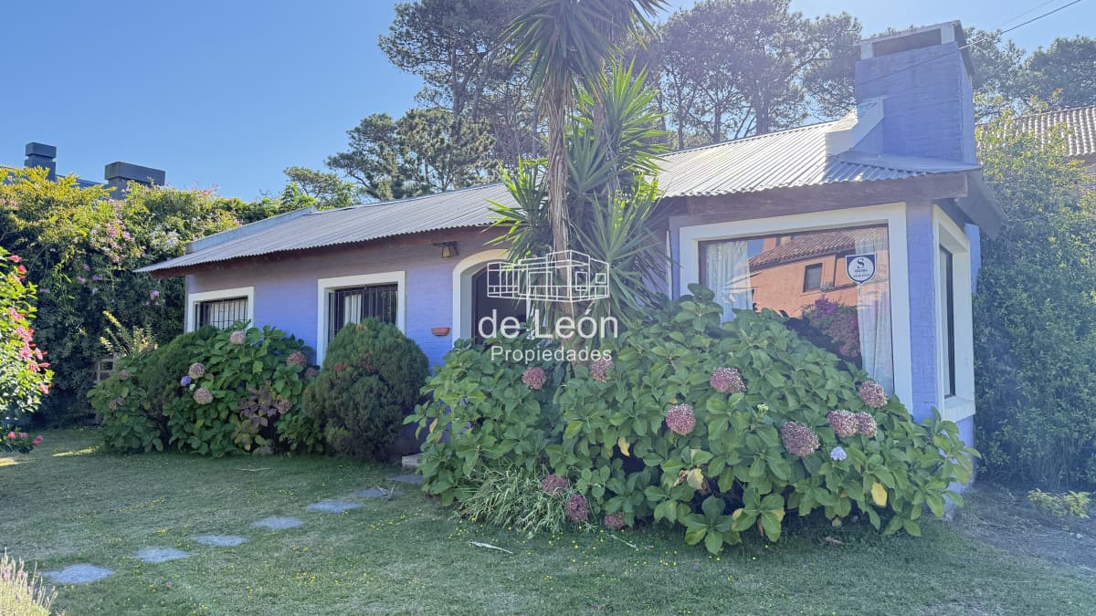Se alquila encantadora casa en ubicación privilegiada en Montoya, La Barra