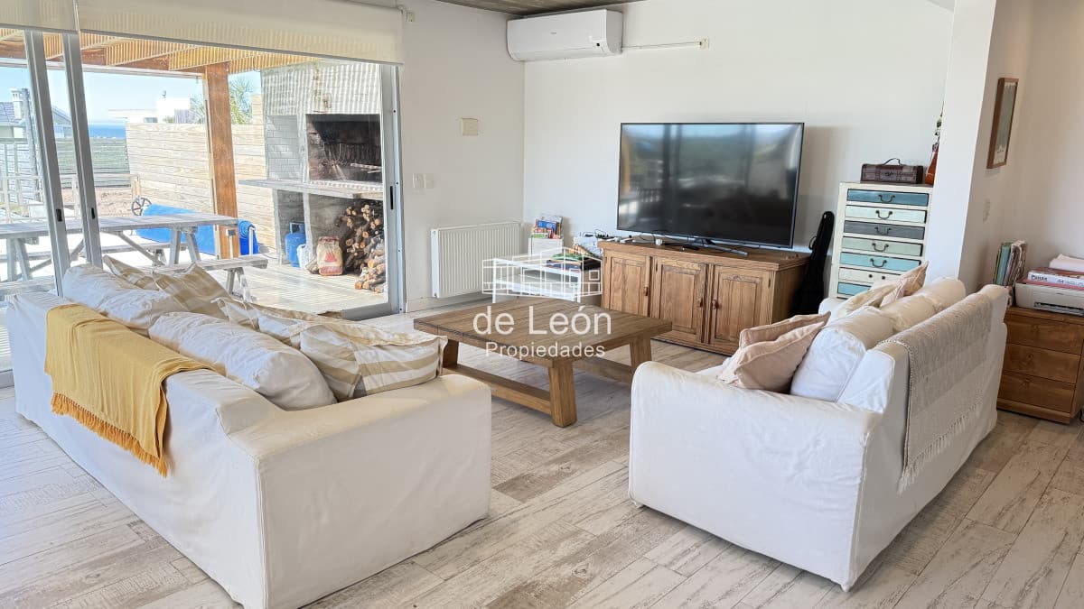 Muy linda y cómoda casa en Montoya