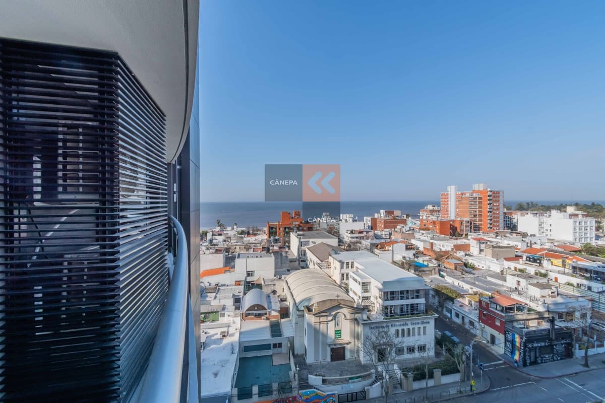 Apartamento en venta de 1 dormitorio en Buceo con garage y baulera