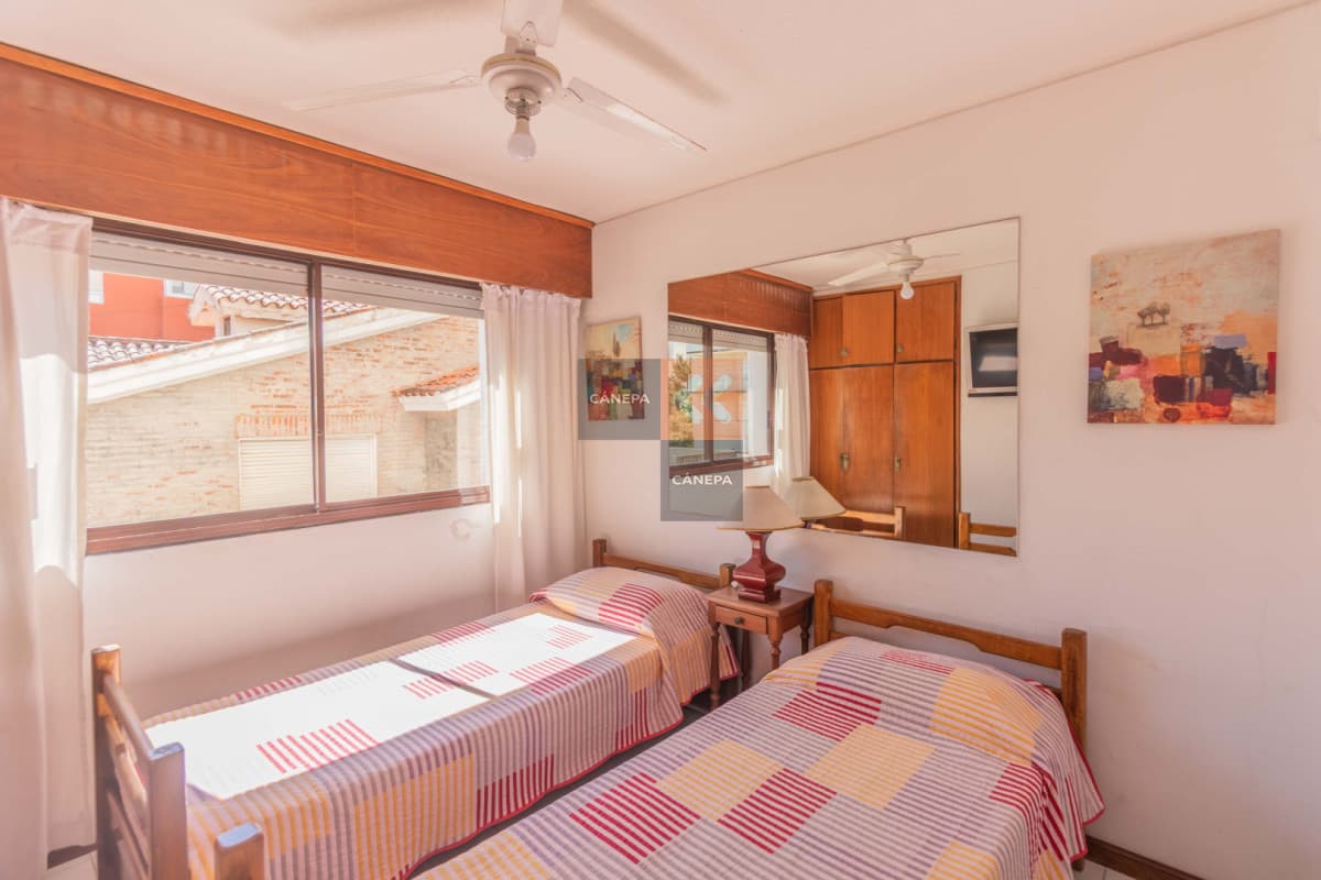 Apartamento de 3 dormitorios frente al Emir en venta