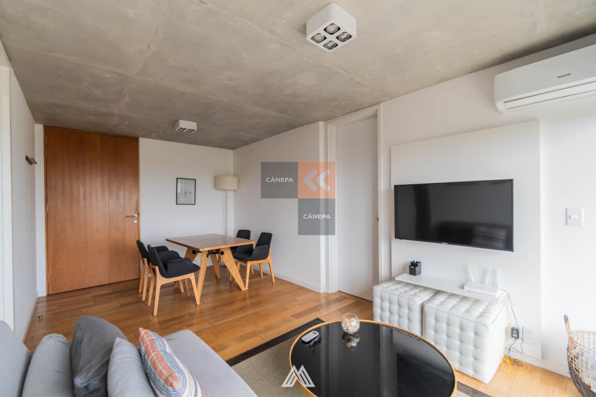 Venta apartamento de 1 dormitorio sobre Av. de las Américas