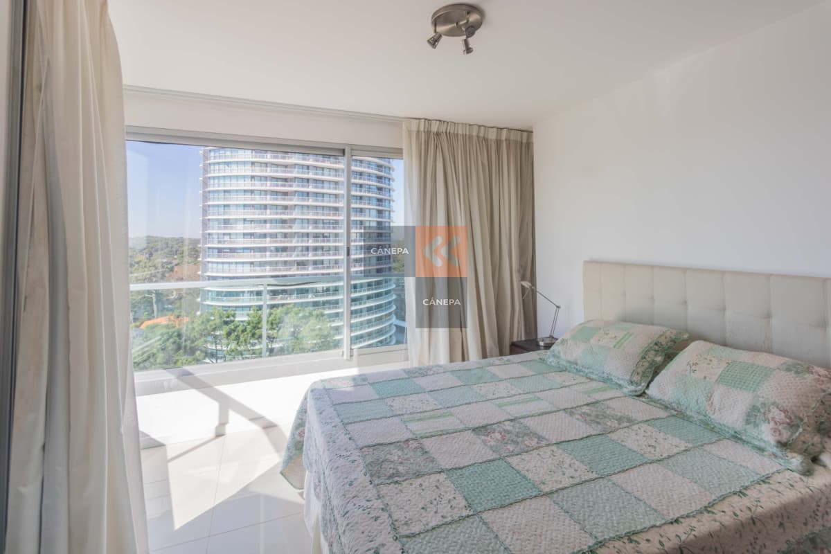 Apartamento de 3 dormitorios en venta a 1 cuadra del shopping
