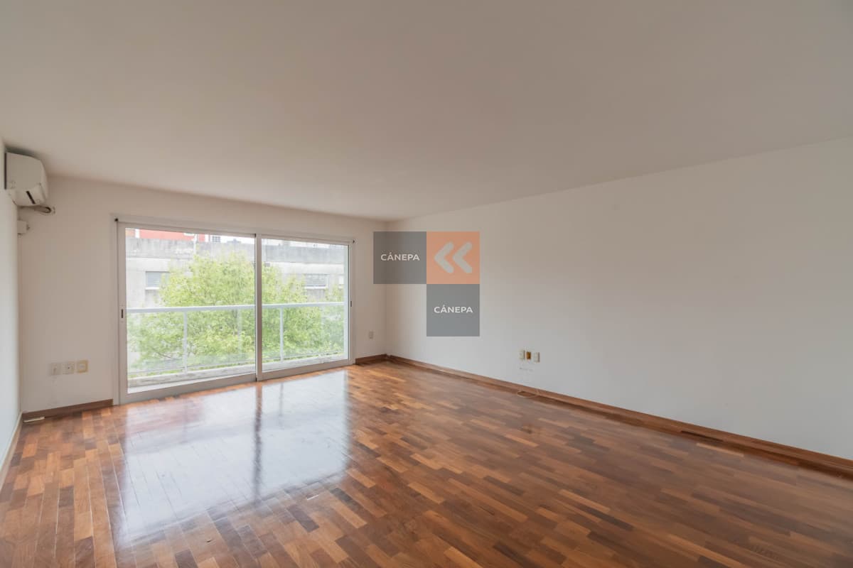 Venta apartamento de 2 dormitorios en Punta Carretas
