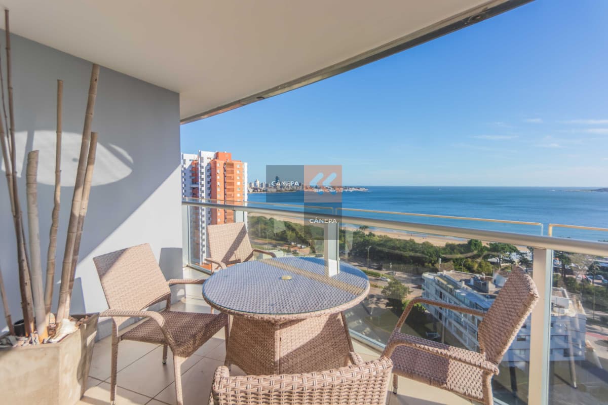 Apartamento en venta de 3 dormitorios Playa Mansa